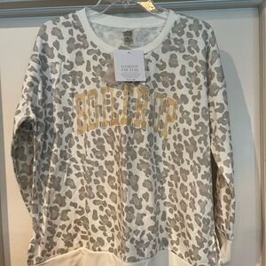 NWT. GAMEDAY Coutre Purdue sweatshirt size L.